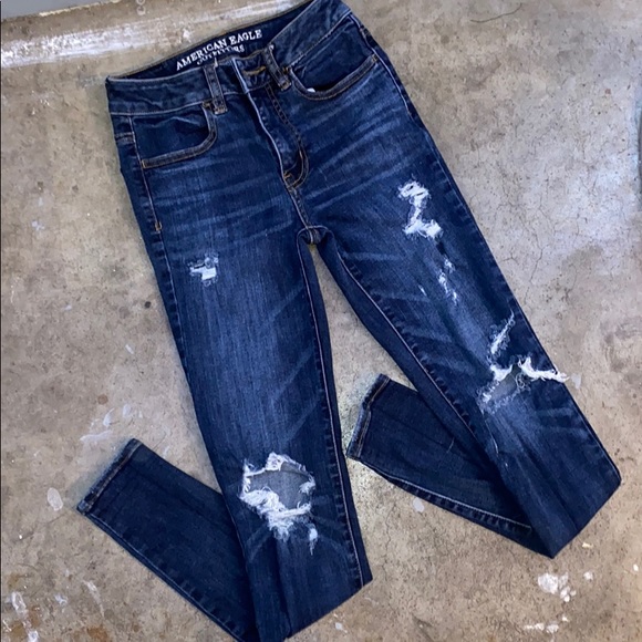 DISTRESSED AMERICAN EAGLE JEANS - Picture 1 of 3